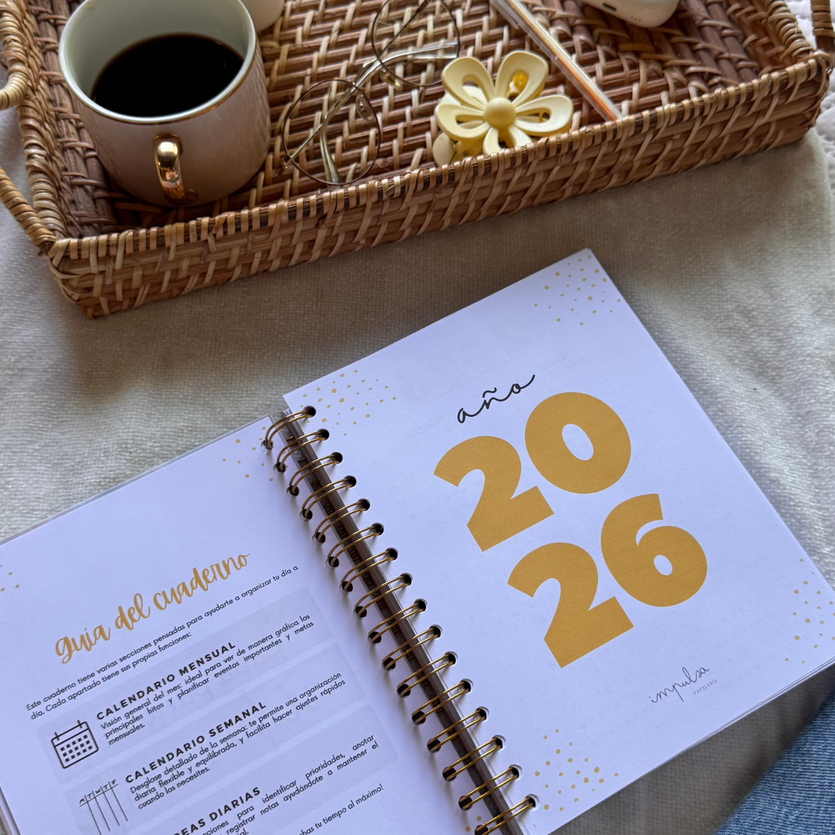 Agenda 2026 con fecha amarilla - Tareas diarias 12 meses